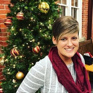 Meet your Posher, Kayla